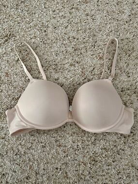 PINK Victoria's Secret Push Up Nude Bra